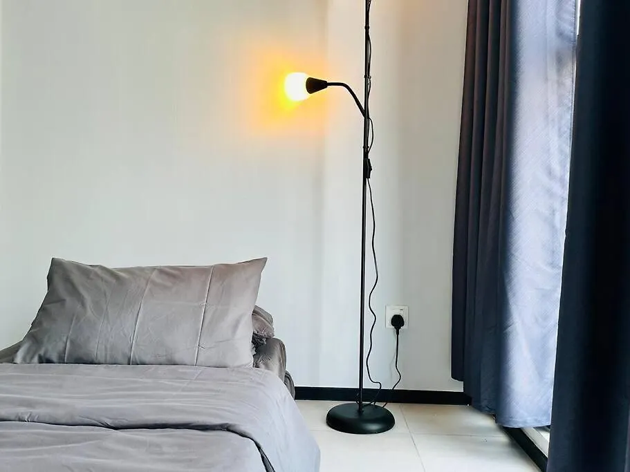 Urban Suites 8Pax With Netflix And Board Games With Seaview Jelutong 0*,