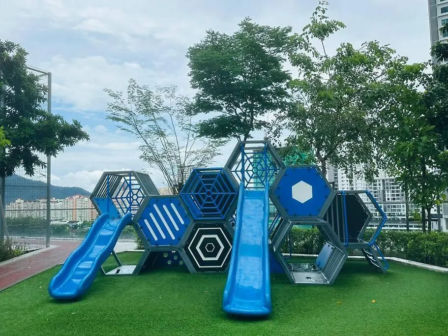 Urban Suites 8Pax With Netflix And Board Games With Seaview Jelutong